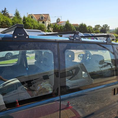 Barres de Toit HR Gouttière - JEEP CHERROKEE SPORT