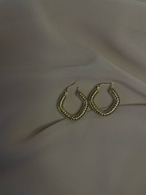 Lia Earrings