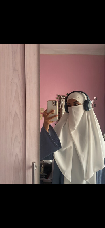 White Khimar