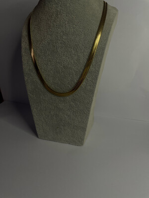Evara Necklace