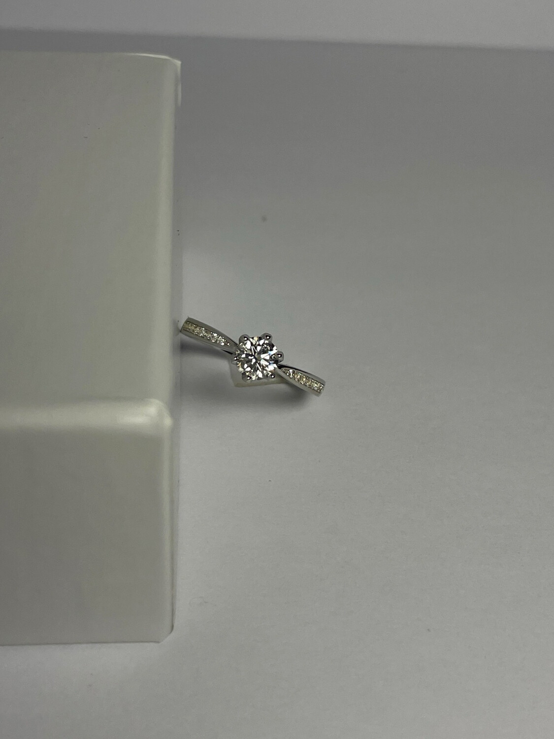 Kiana Ring