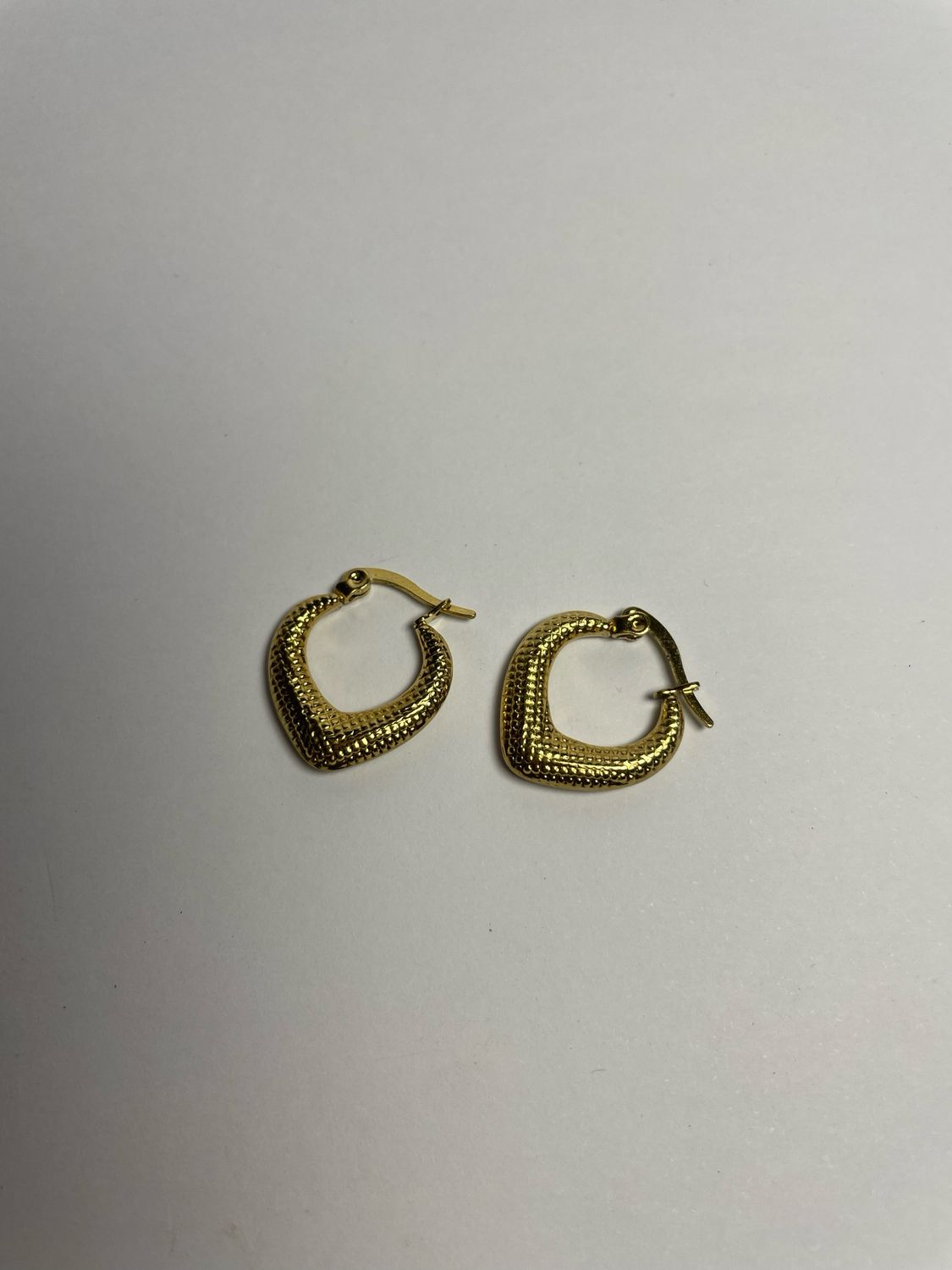Clara Hoops