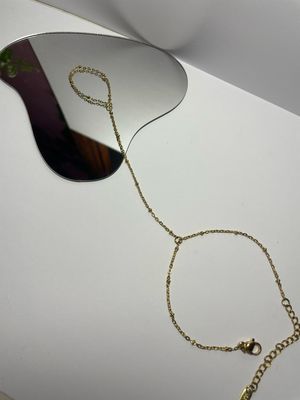 Amari Hand Chain