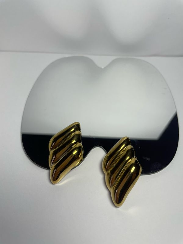 Myra Earrings