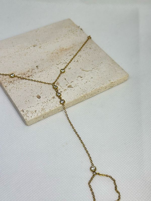 Aafia Handchain