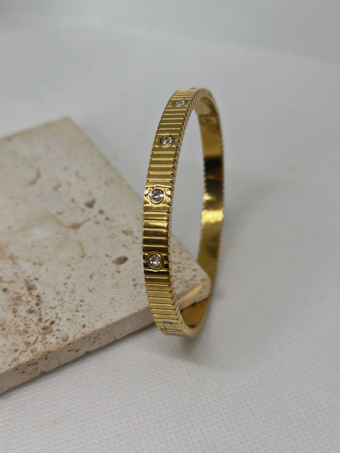 arayna bracelet 