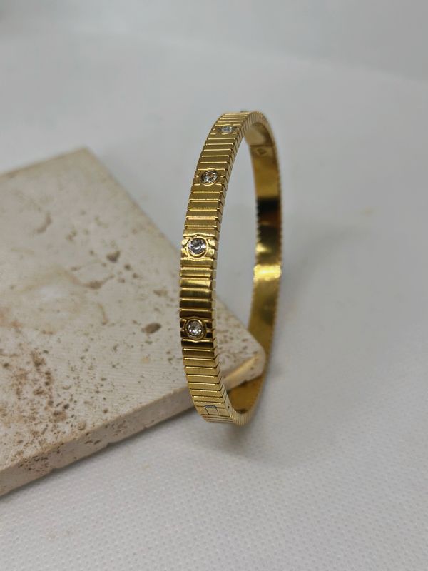 arayna bracelet 