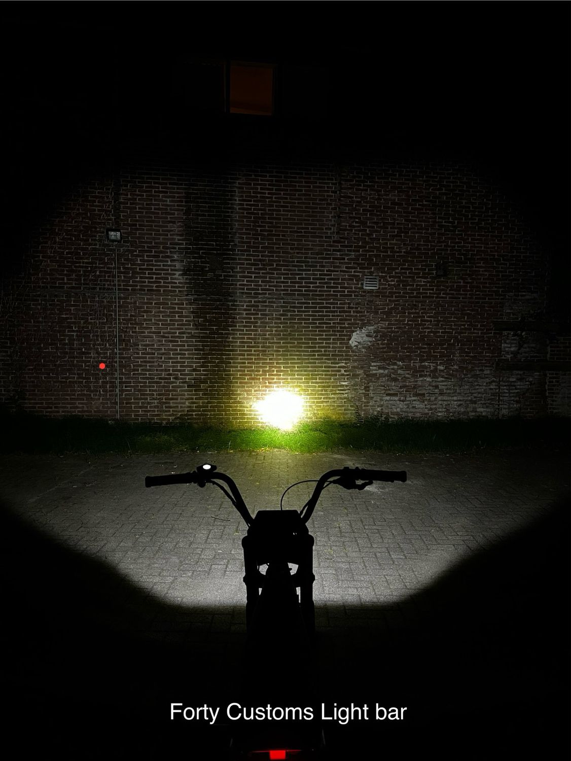 Forty Customs Light Bar (OG Style)