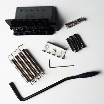 GT Strat Tremolo Unit Black