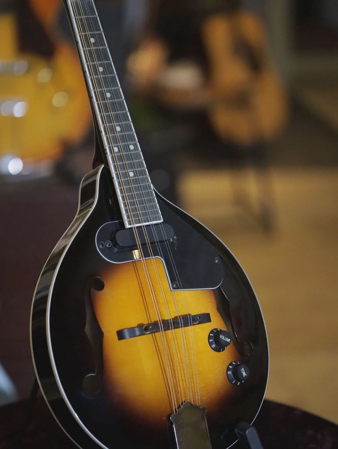 Rovner RM50E A Style Mandolin Tabacco Sunburst with Pickup