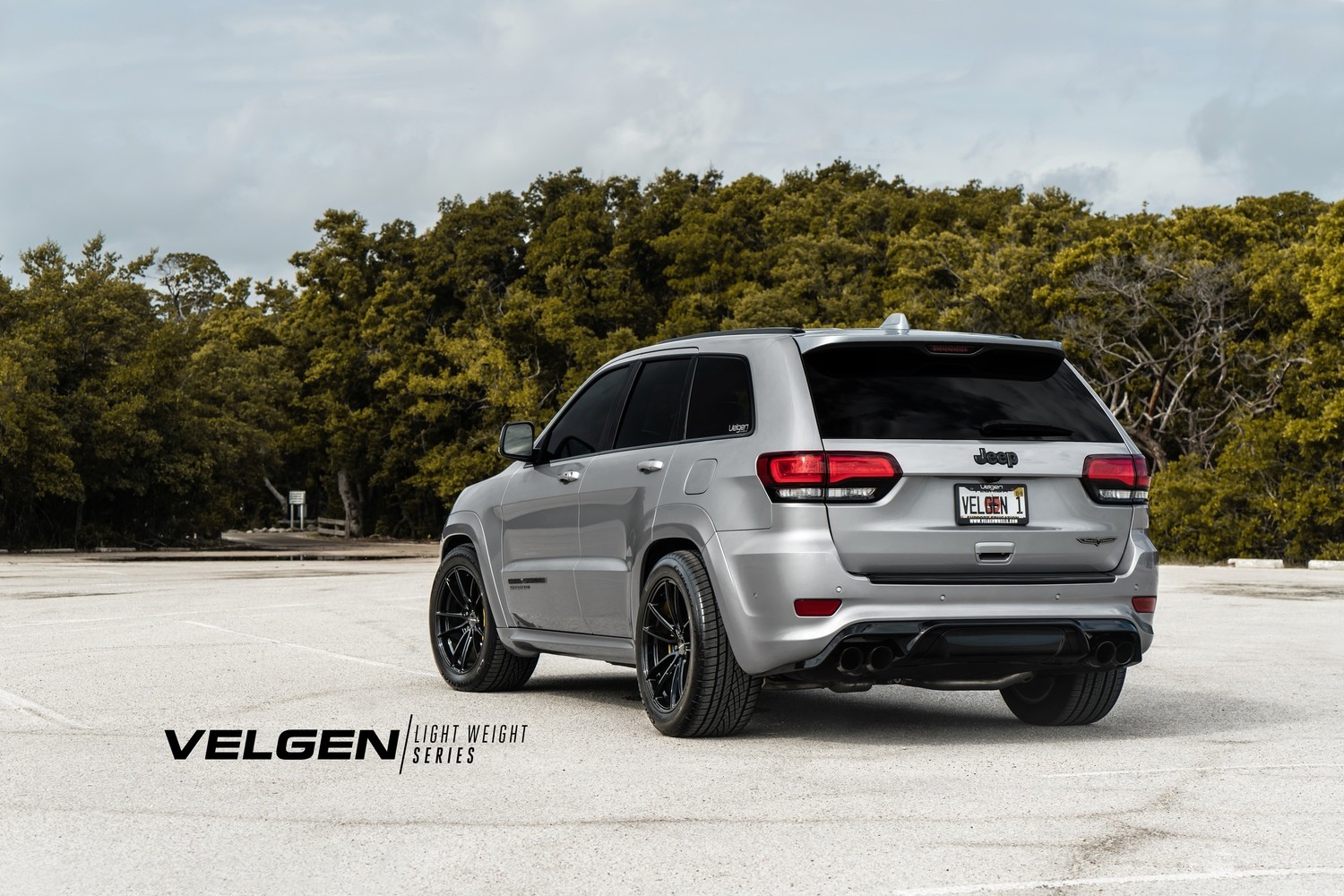 TRACKHAWK LIGHWEIGHT 20X10.5 25LBS WHEELS