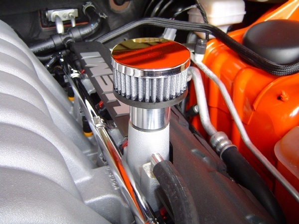2008-2012 5.7, 6.1, and 6.4L Hemi with Screw-in Oil Cap  Challenger R/T &amp; SRT8