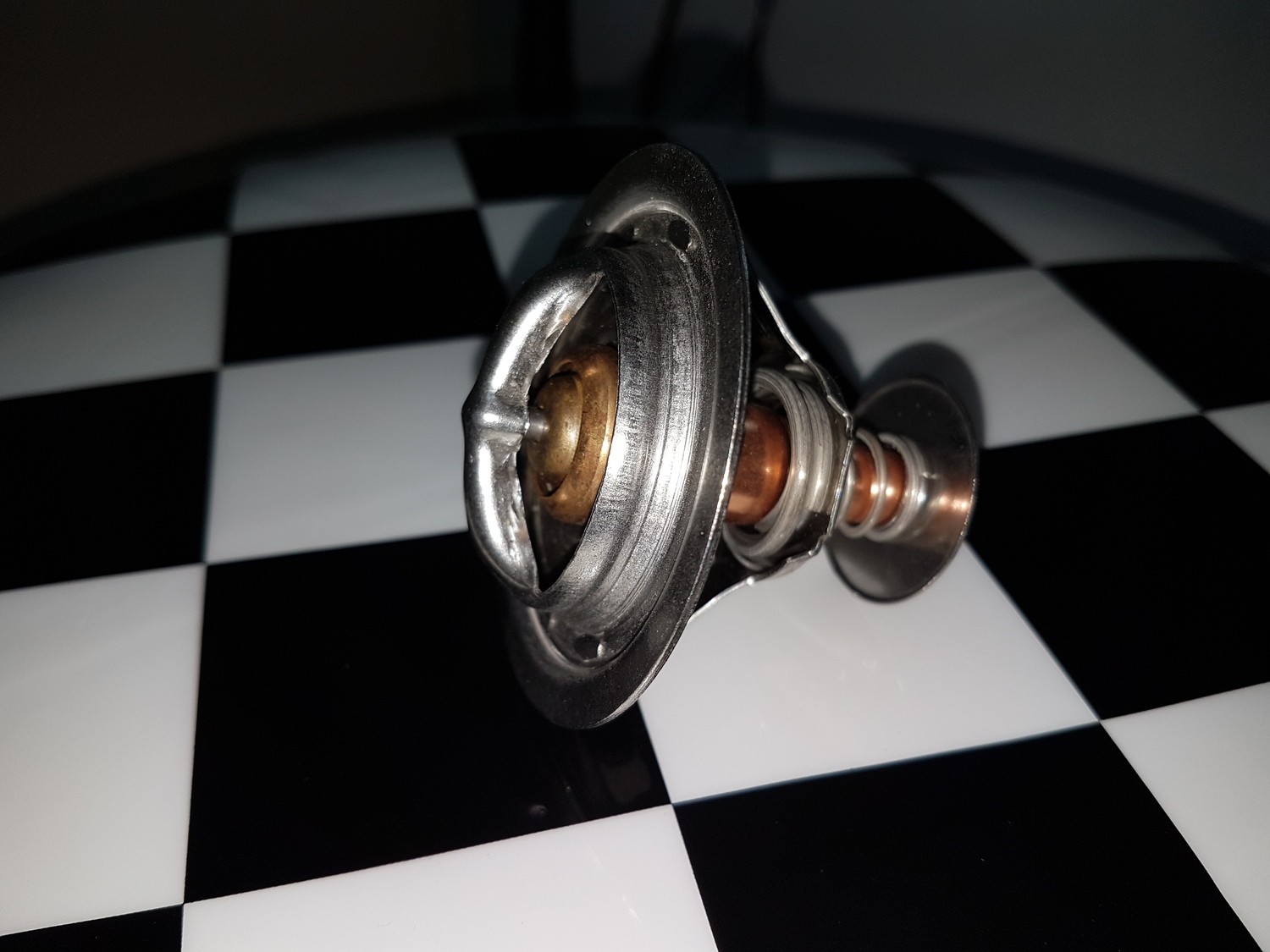 180 THERMOSTAT HEMI 6.2 6.4 5.7