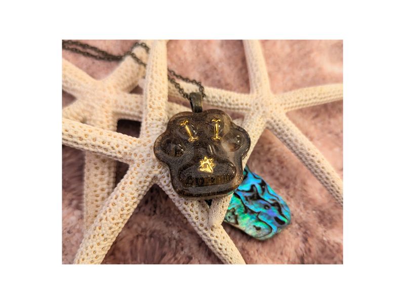 Guardian's Paw Guardian's Paw