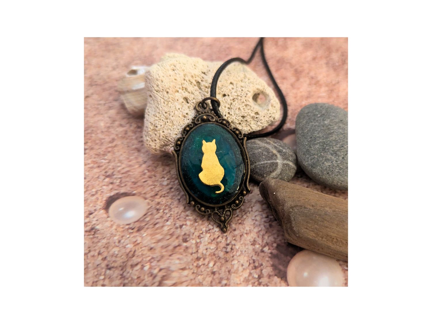 The Watchful Familiar The Watchful Familiar