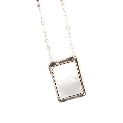 Lillian Mother of Pearl Necklace REIP182