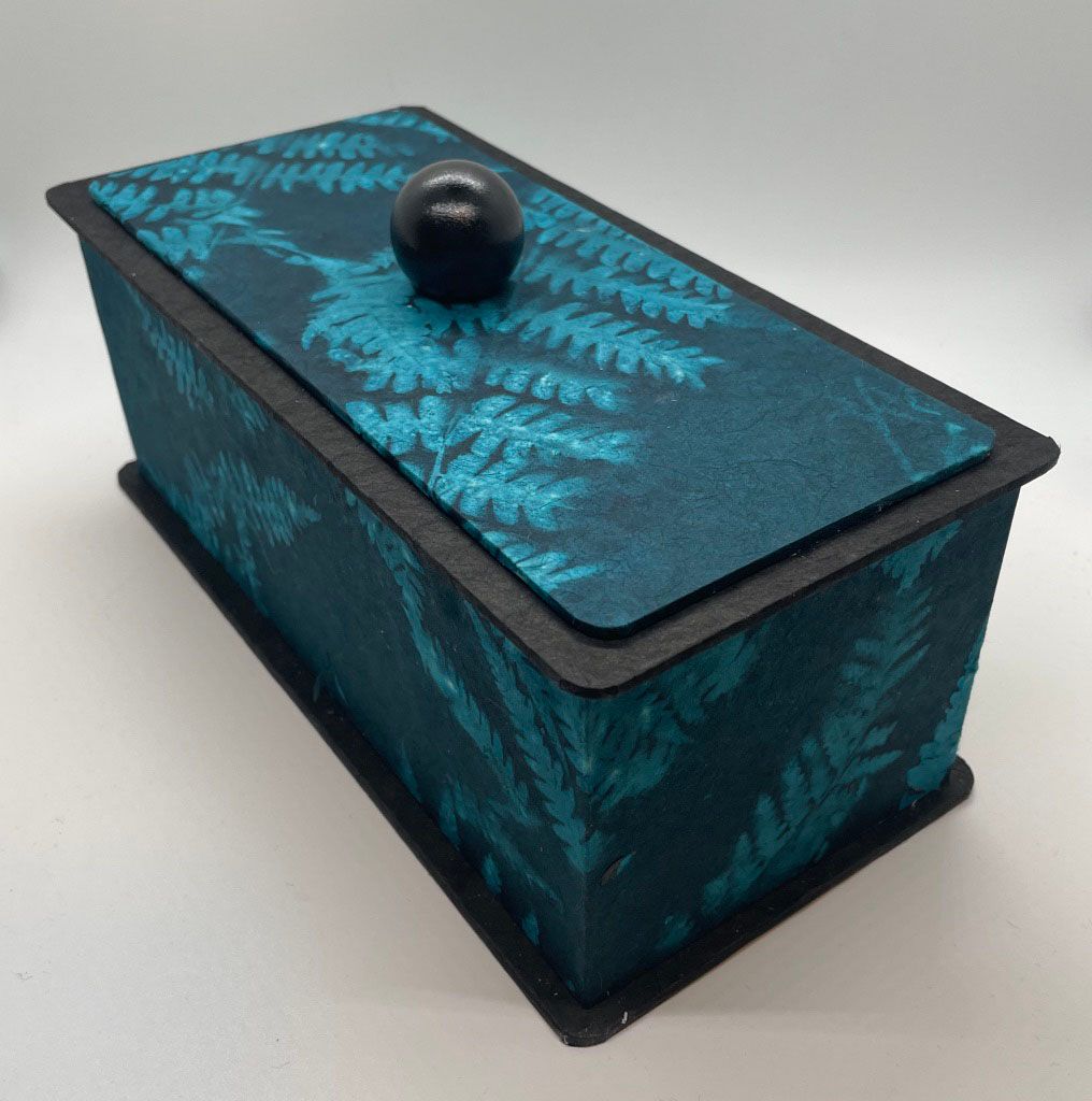 Blue Leaf Pattern, large box COLD849