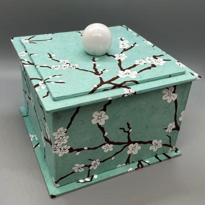 Peach Blossom, small box COLD884