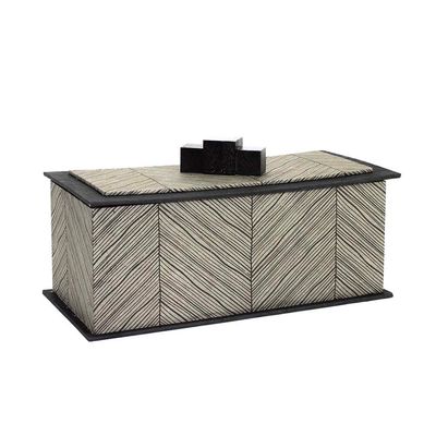 Grey &amp; Black Line Design, large box COLD883