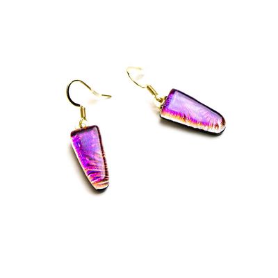 Magenta Crystals Vshape, earrings VINK942
