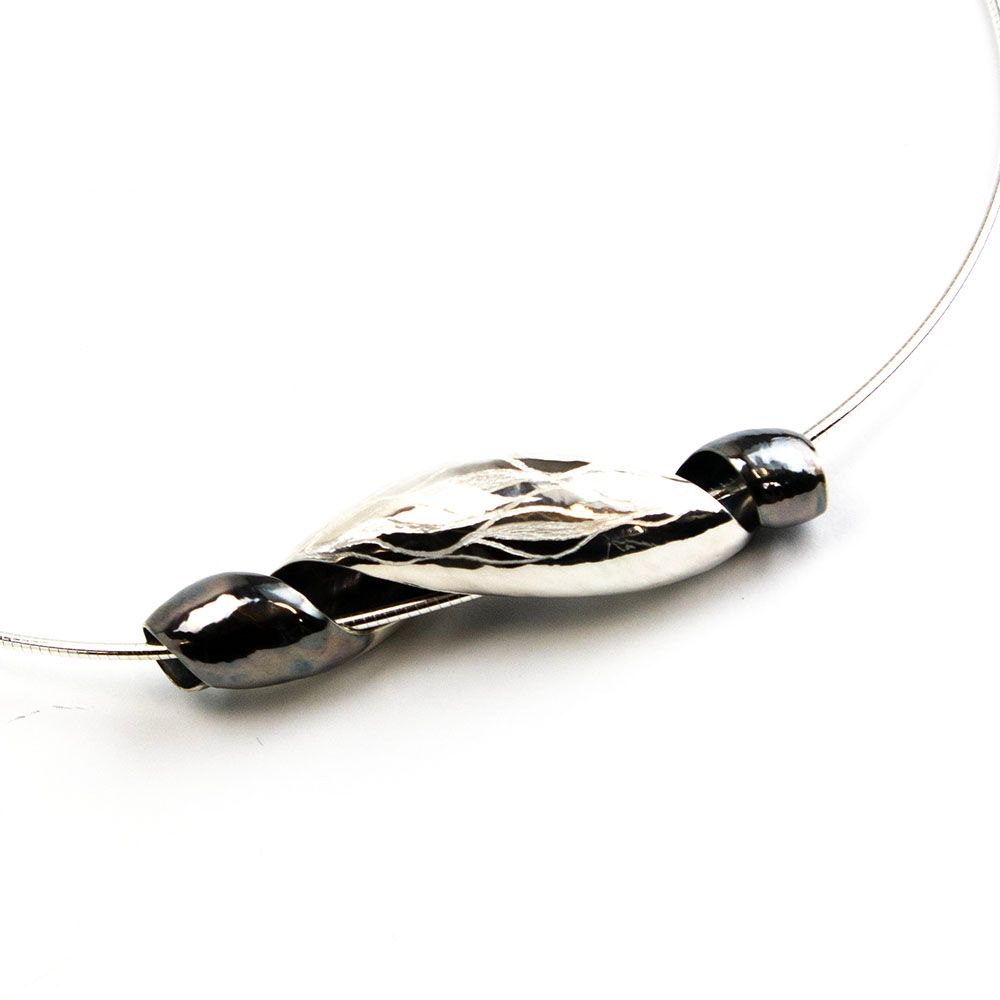 Black Patina Shell, necklace TRYL169