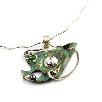 Green Patina Cosmo Wavy Omega, necklace TRYL171