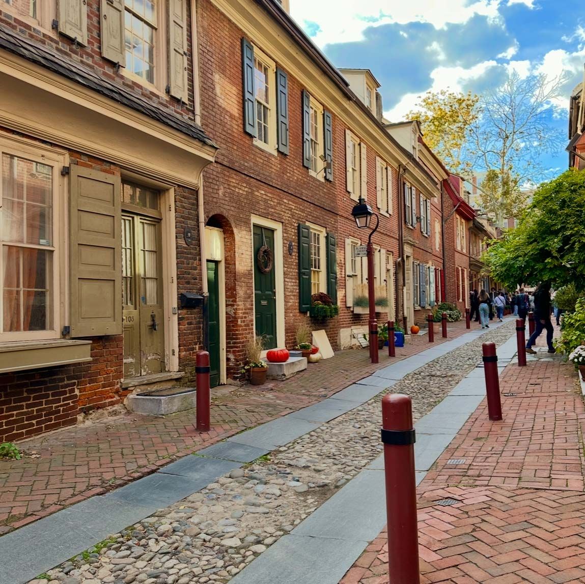 Headed Down Elfreth's Alley, photo print SHAM002