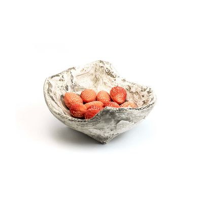 Strawberry, ceramic WHYE005