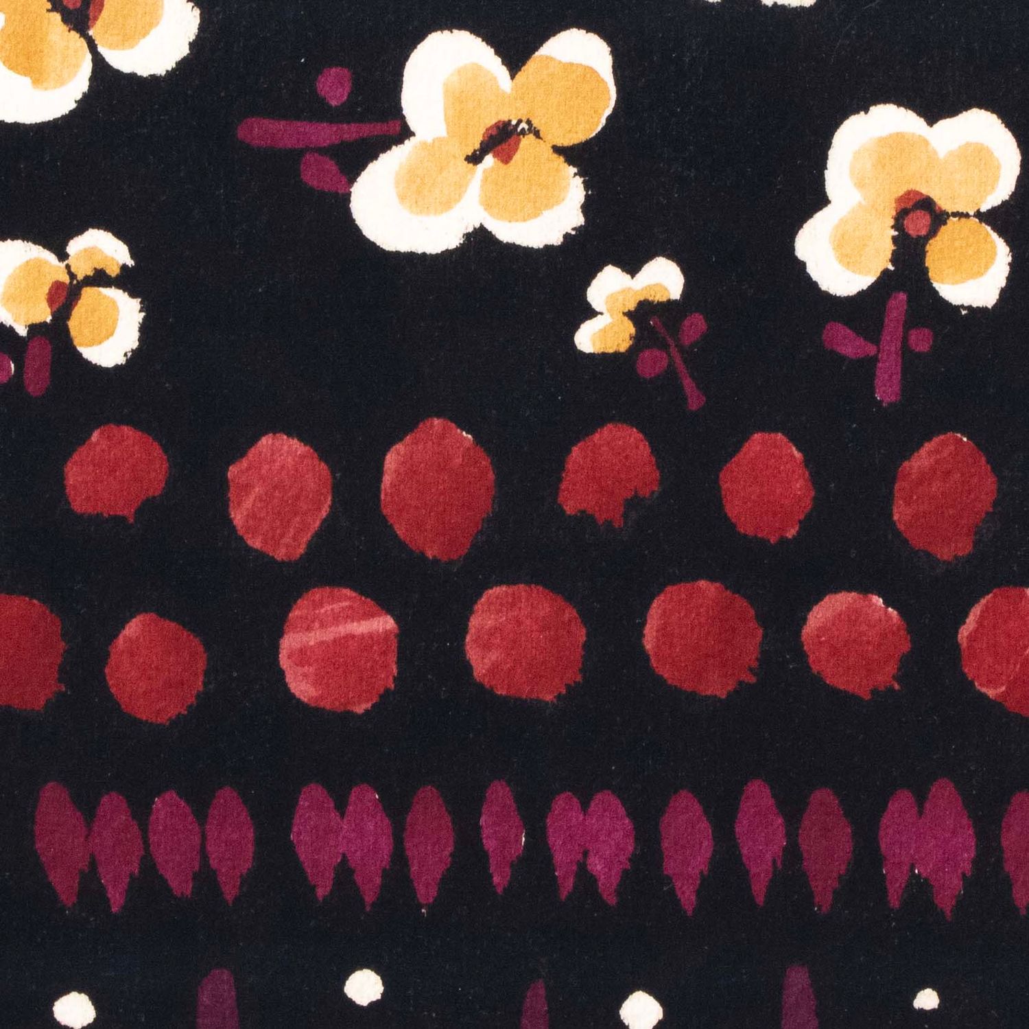 Red Dot with Cream Posies, card FOWB159