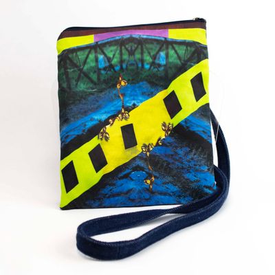 Fences, tall cell zip purse KOPS525