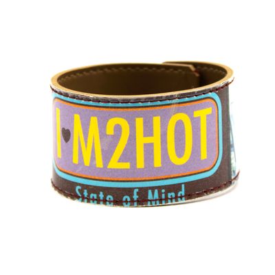 I'm 2 Hot, bracelet CASK267
