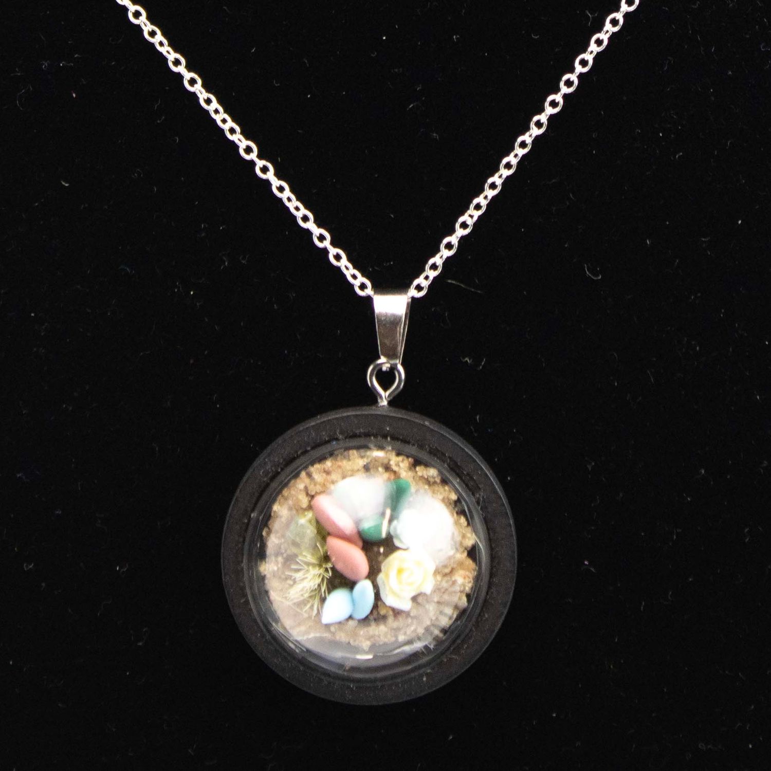 Glass Dome Terrarium with Blue Salmon, necklace MOHL092