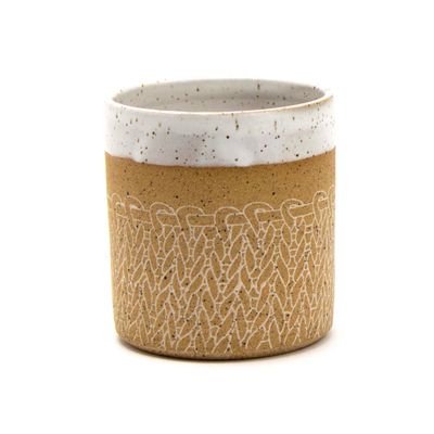 Knit Mug in White, ceramic BICE195