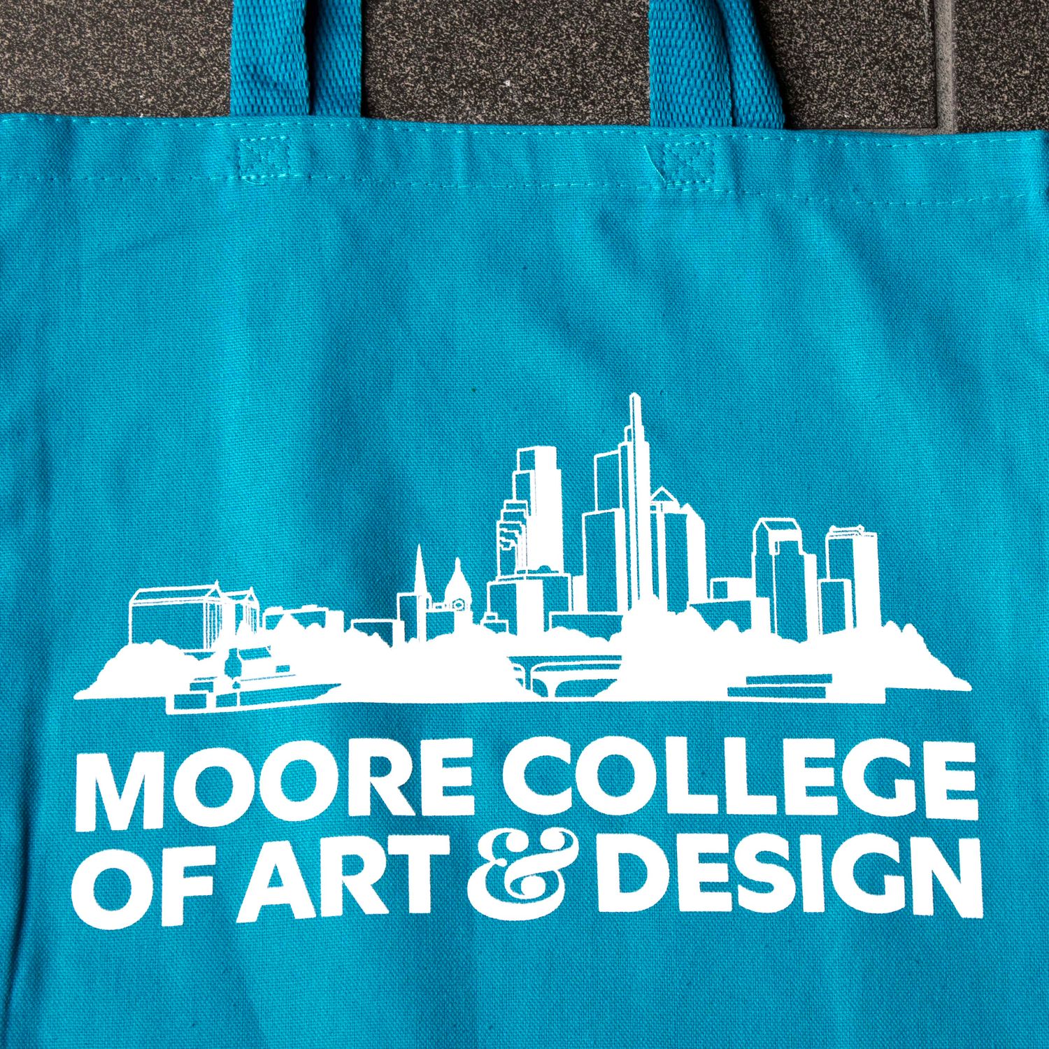 Tote Skyline: Small Sapphire
