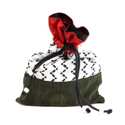 Gift Bag of Tea, black zig zag silk bag LOHH1952