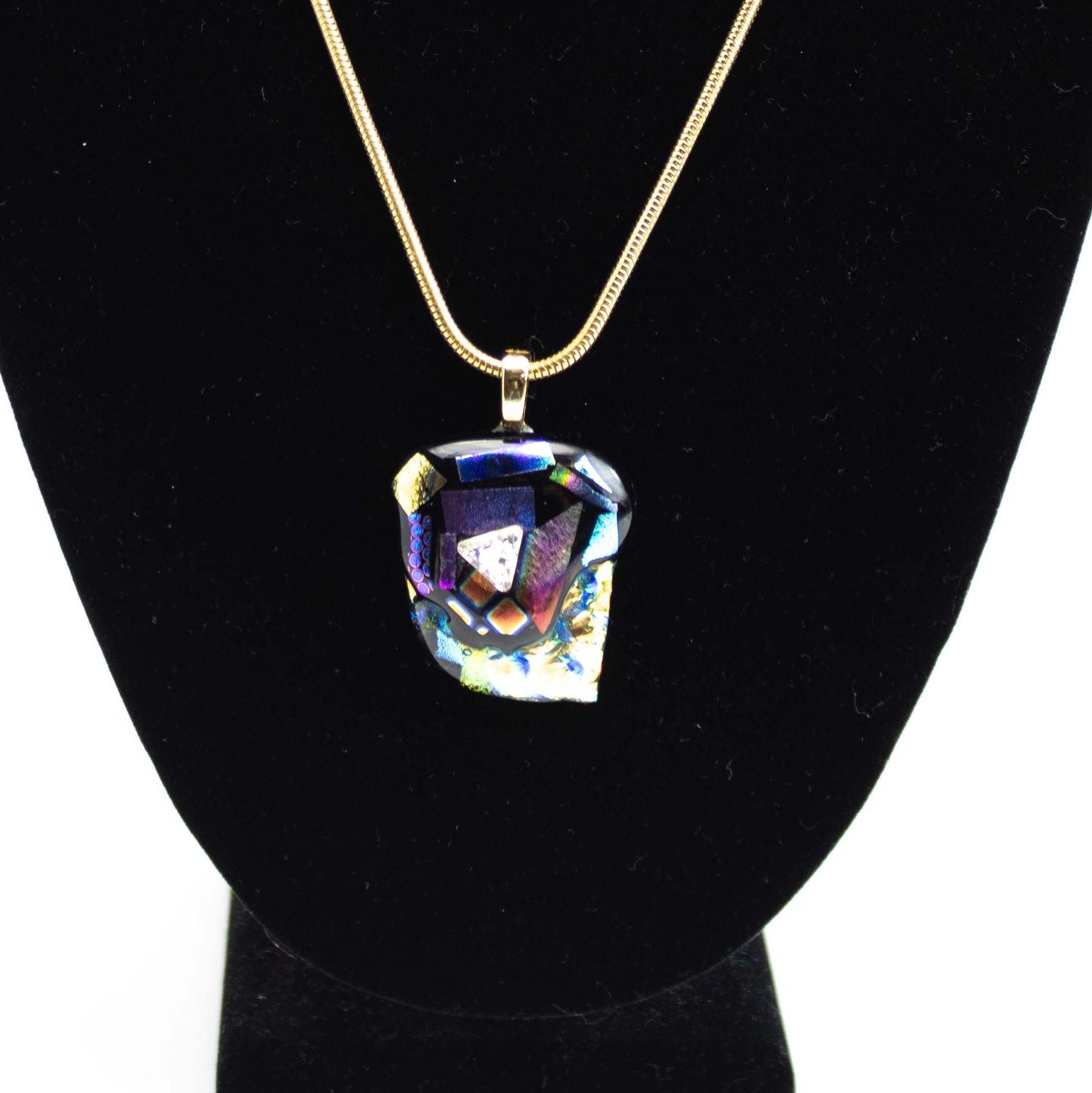 Organic Shape with Triangular CZ, necklace VINK999