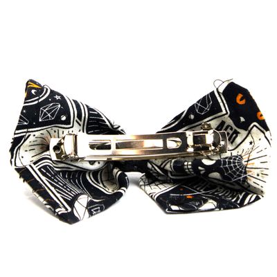 Black Witchy, hair bow clip LAPR764