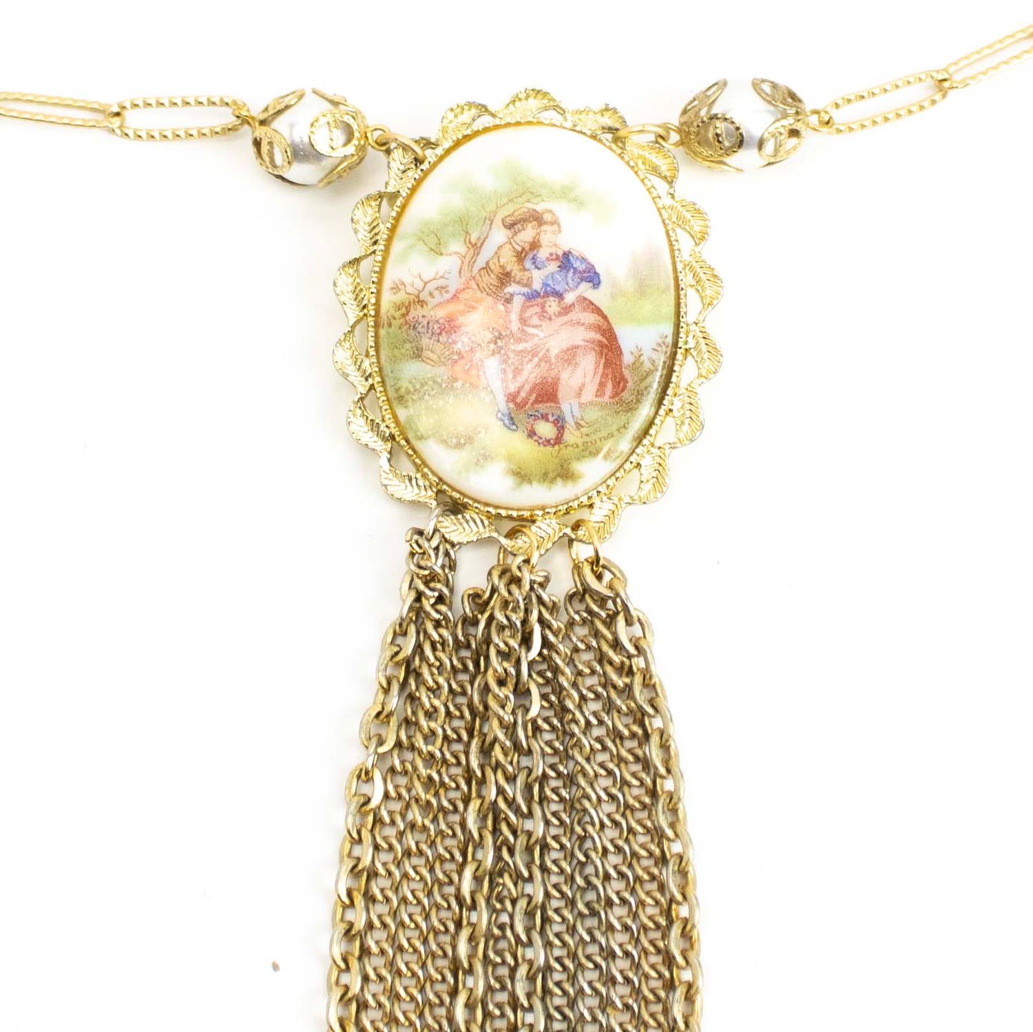 Cameo with Chain Fringe, necklace HILM147