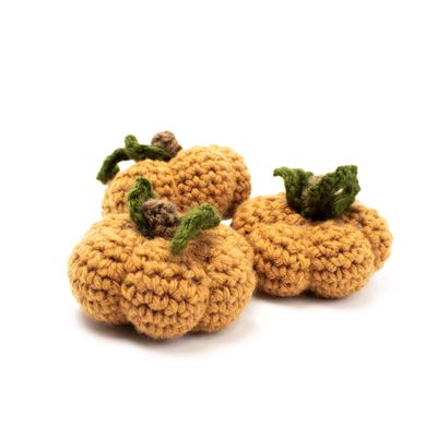 Toasty Pumpkin extra small, crochet CURA23