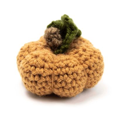 Toasty Pumpkin extra small, crochet CURA23