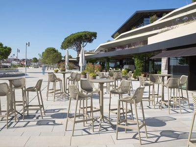 Sky Folding Bar Table Ø60