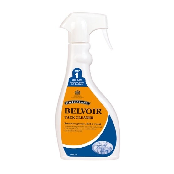 Parisol Spray limpiador cuero paso 1