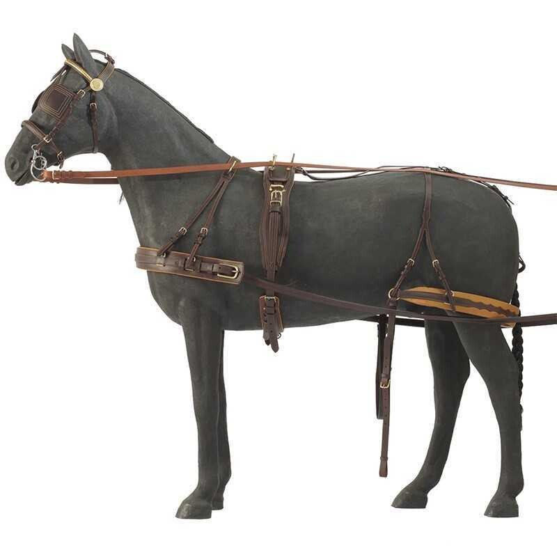 ENGANCHE UN CABALLO CUERIO NEGRO