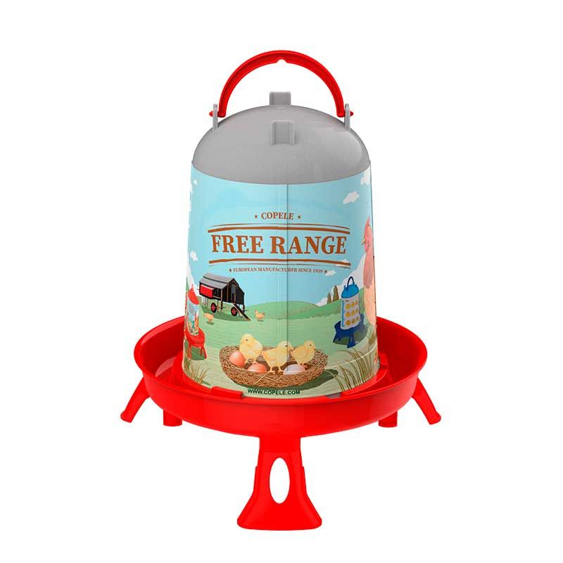 Bebedero de plástico con patas modelo Free-Range - 5 l. rojo