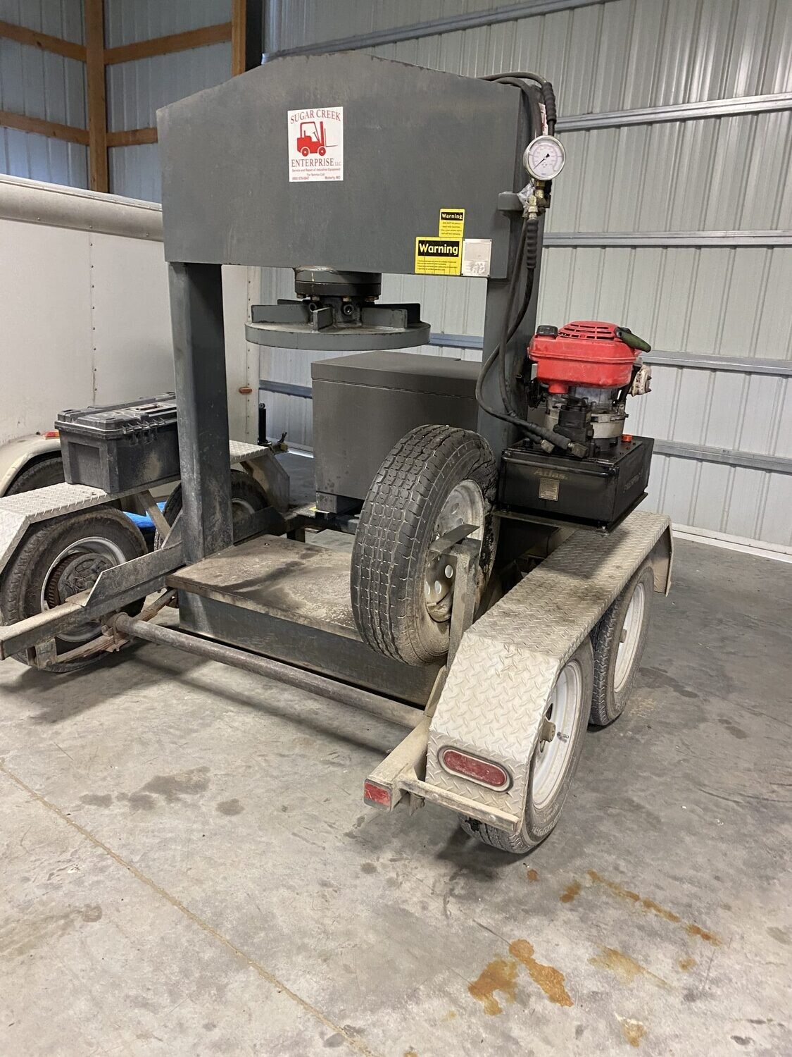 Mobile Tire Press