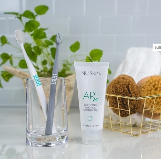 AP 24 Whitening Fluoride Toothpaste AP 24 Whitening Fluoride Toothpaste