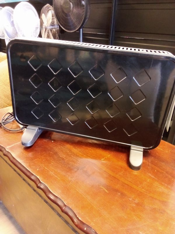 RUSSEL HOBBS CERAMIC HEATER