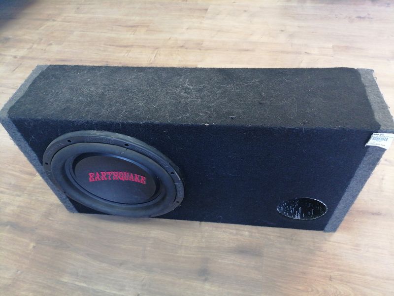 EARTHQUAKE SUBHOOVER 800W 12INCH
