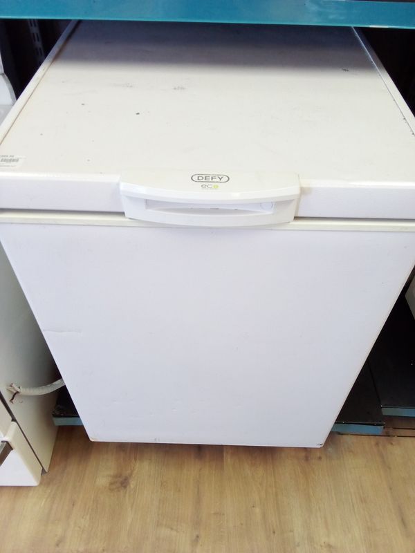 DEFY CHEST FREEZER 146L