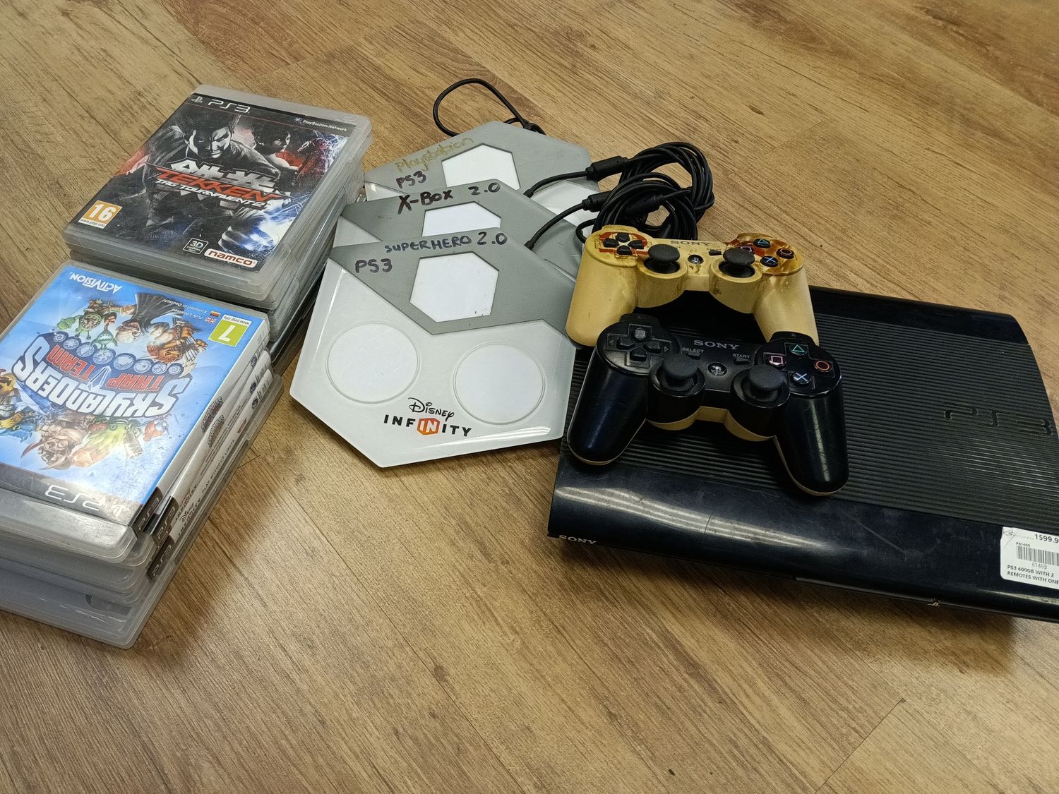 PLAYSTATION 3 500GB SSD WITH 10 GAMES WITH INIFITIES